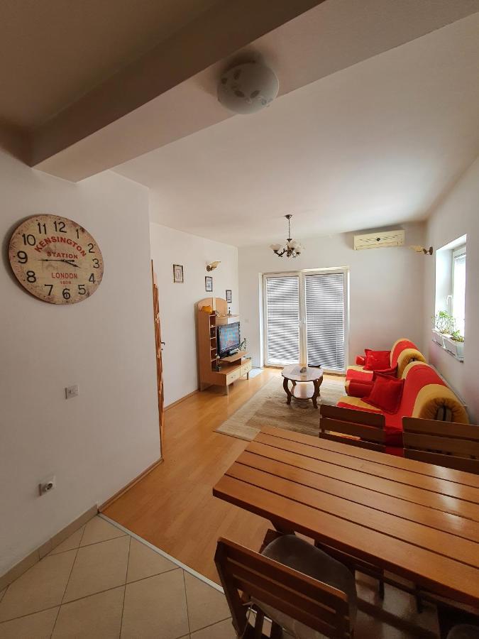 Zogu Apartments - City View بريشتاين المظهر الخارجي الصورة